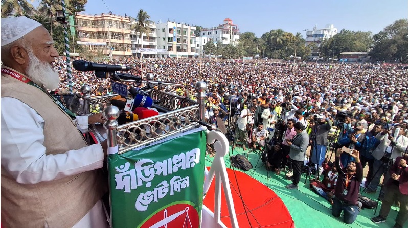 'ক্ষমতায় গেলে চাঁদাবাজ ও সিন্ডিকেটের অস্তিত্ব থাকবে না'-সাতক্ষীরায় জনসভায় জামায়াতে আমির